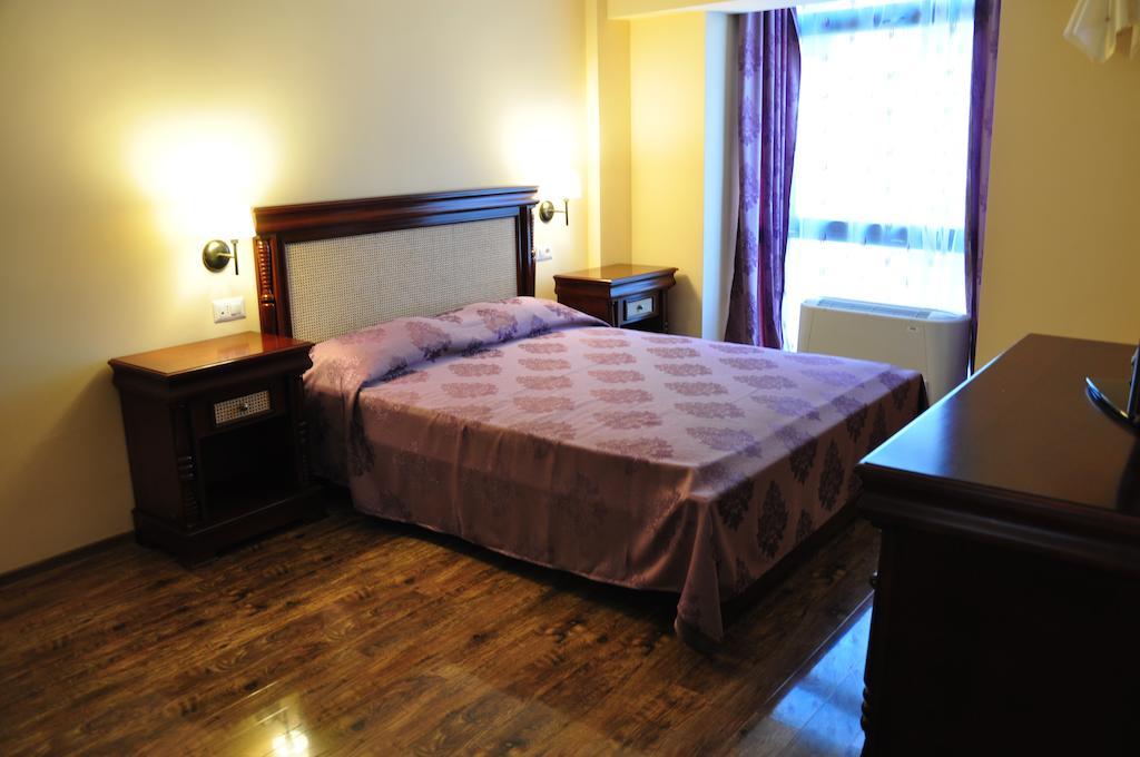 Vigo Grand Hotel Ploeszti Zewnętrze zdjęcie