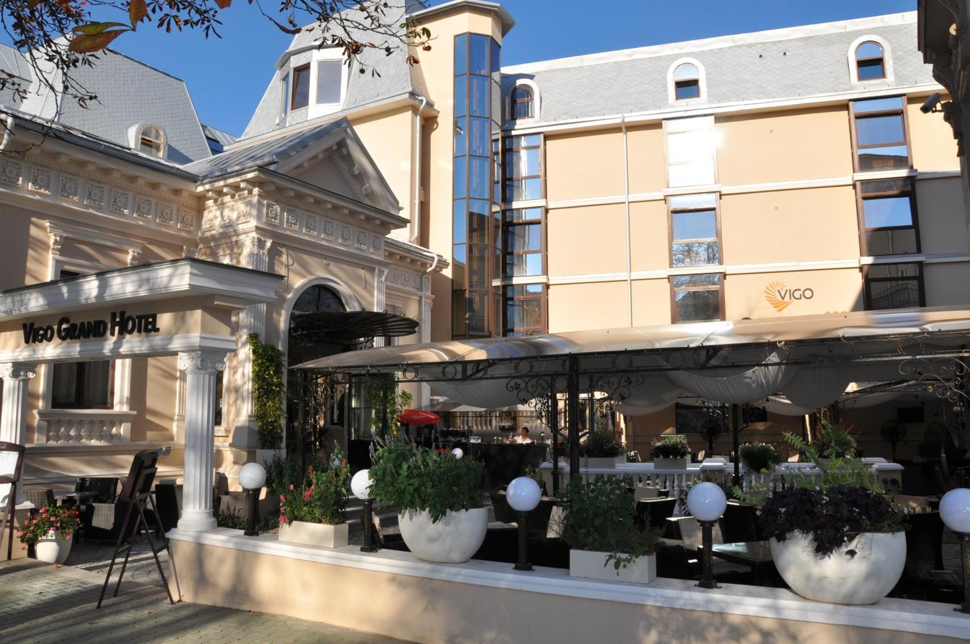 Vigo Grand Hotel Ploeszti Zewnętrze zdjęcie
