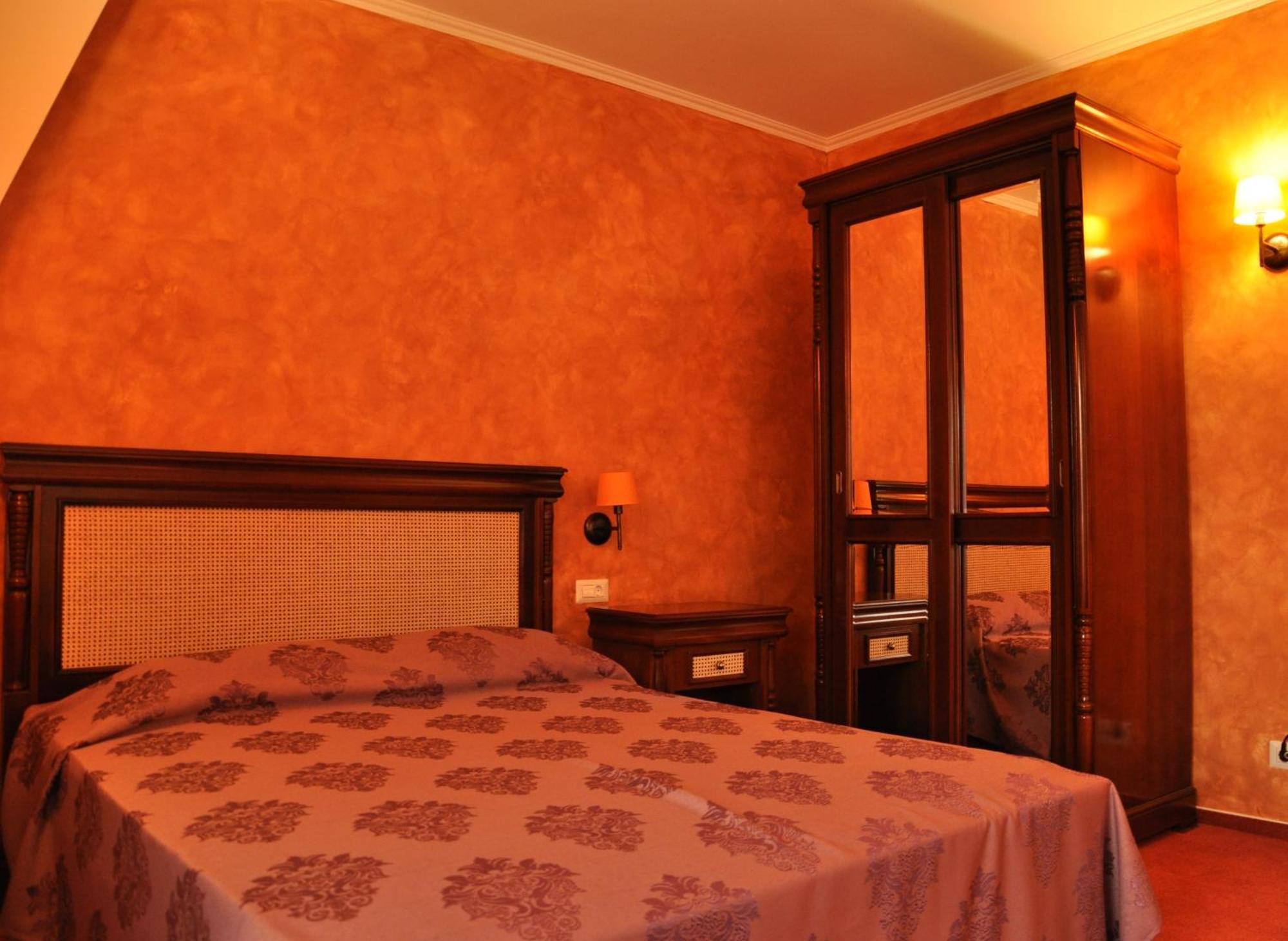 Vigo Grand Hotel Ploeszti Pokój zdjęcie