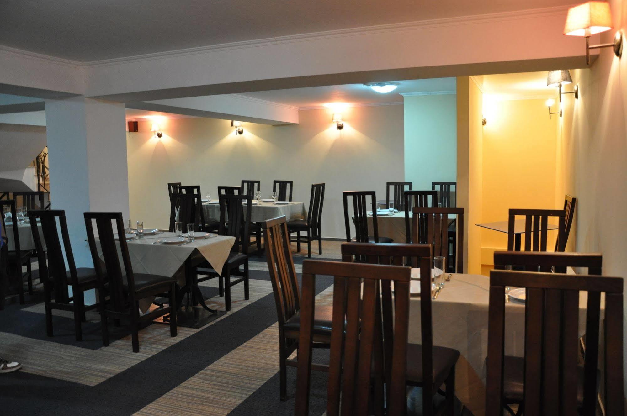 Vigo Grand Hotel Ploeszti Zewnętrze zdjęcie
