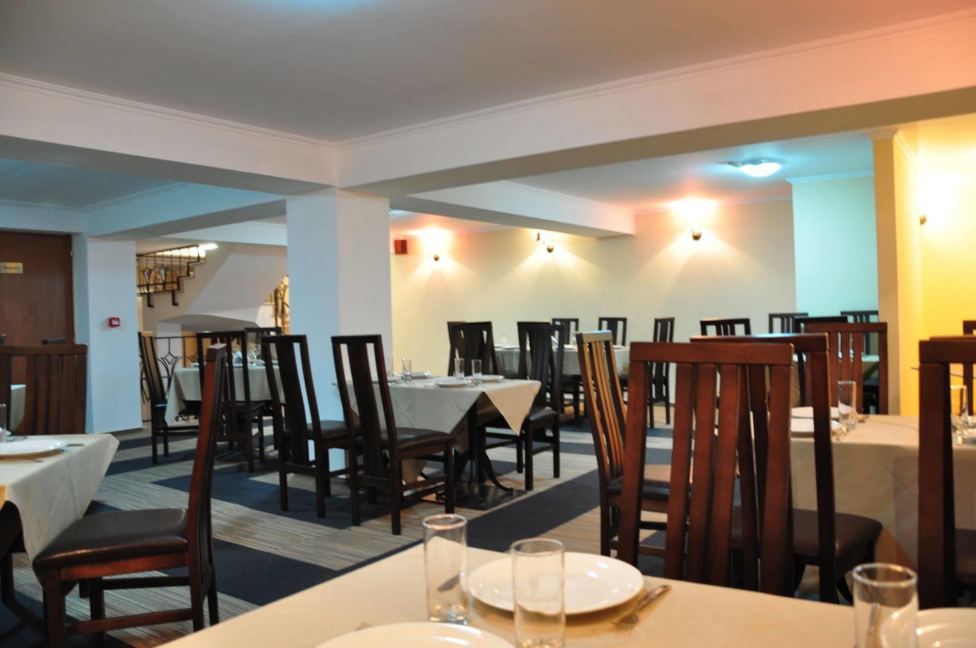 Vigo Grand Hotel Ploeszti Zewnętrze zdjęcie